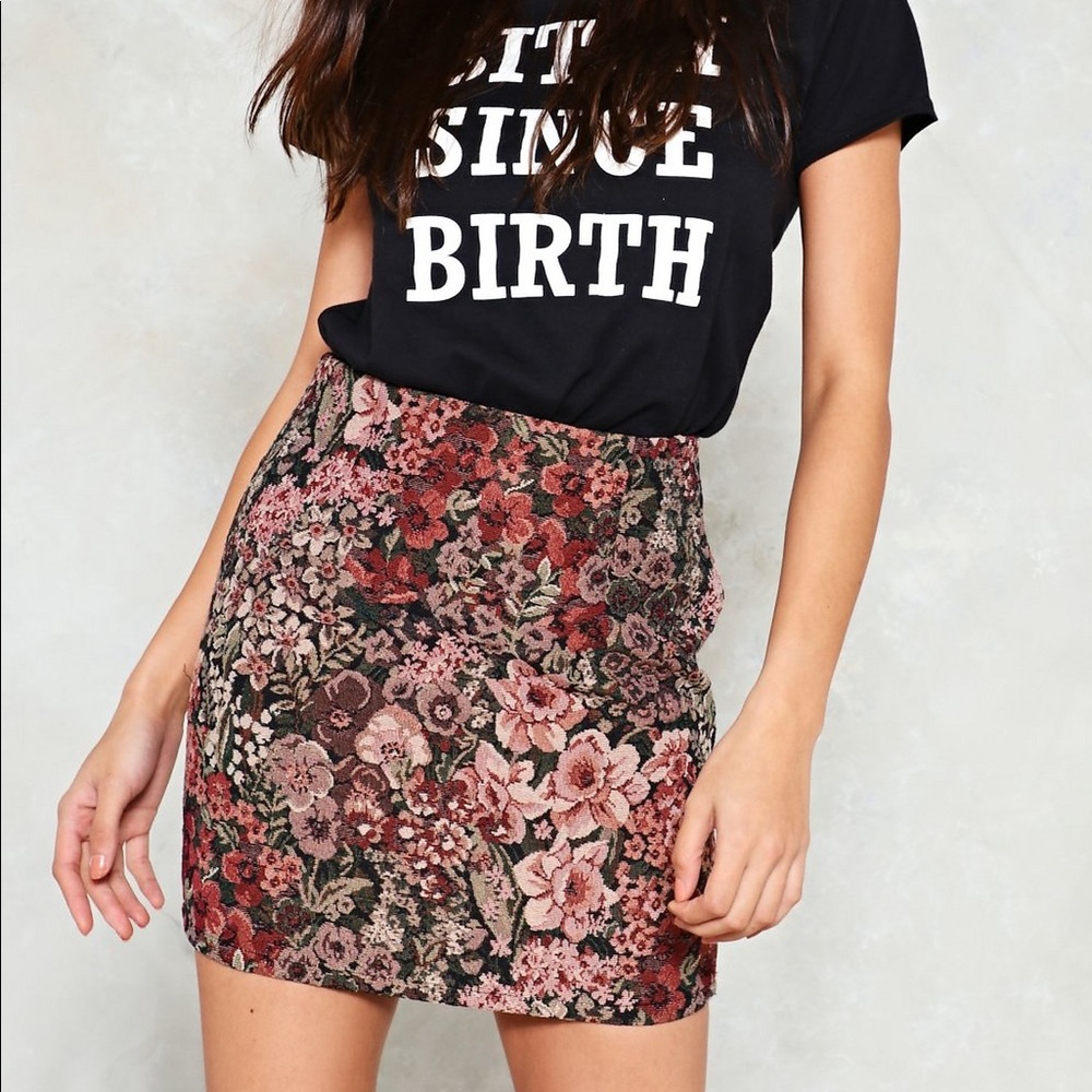 Nasty Gal Garden Path Floral mini Skirt Sz M NWT